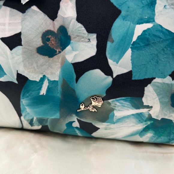 SATCHEL/SHOULDER BAG, JACK FRENCH LONDON PARK LEATHER, BLUE FLORAL, TOP ZIPPERS, - Picture 6 of 16